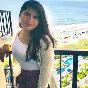Meet your Posher, Sajida